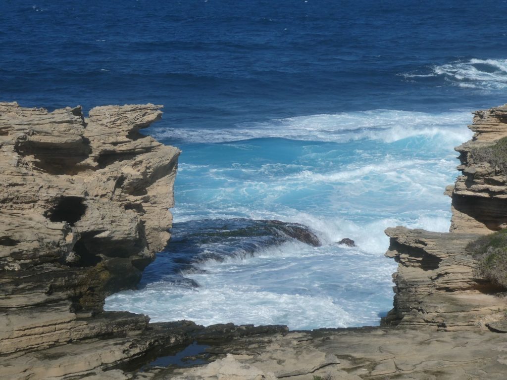 The rugged coast line along Cape Vlamingh.