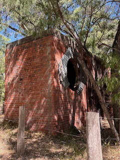 Old Lime Kiln Lake Clifton